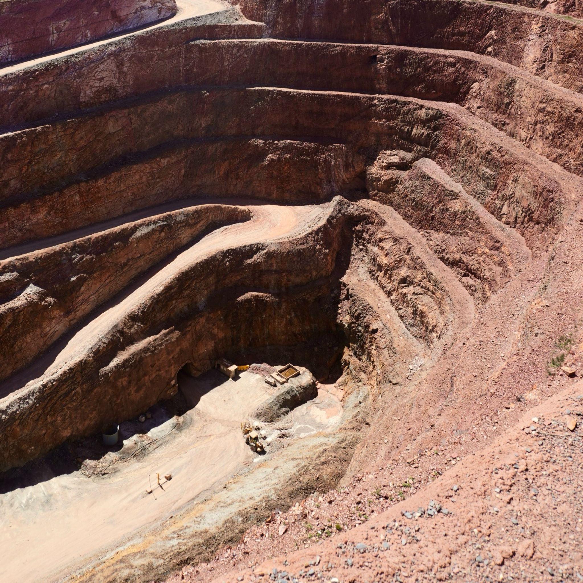 Top-view of an open air quarry in Cobar.